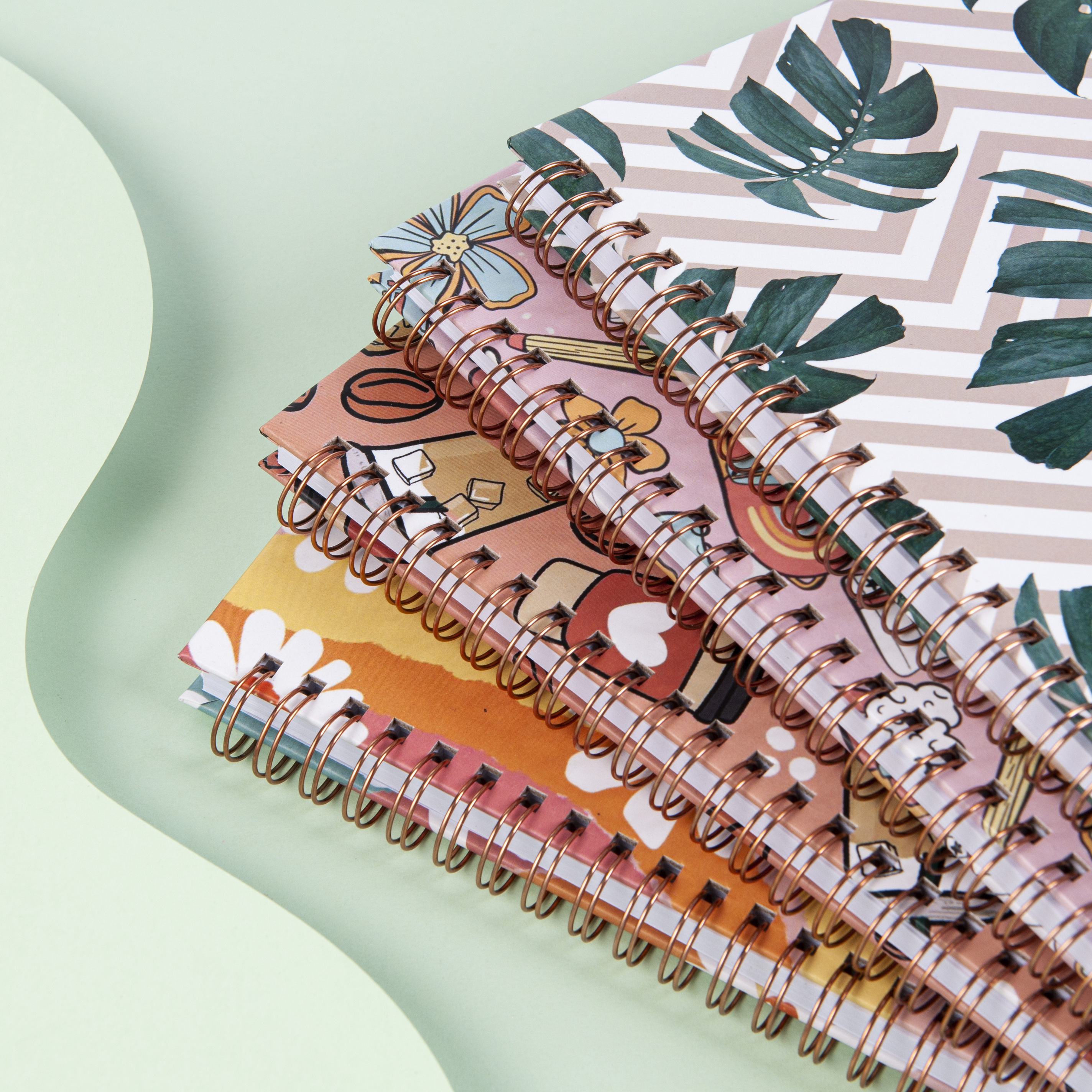 LIUSHUN Custom printing A4A5 Spiral Binding Personalized Hardcover Daily/weekly Diary Planner